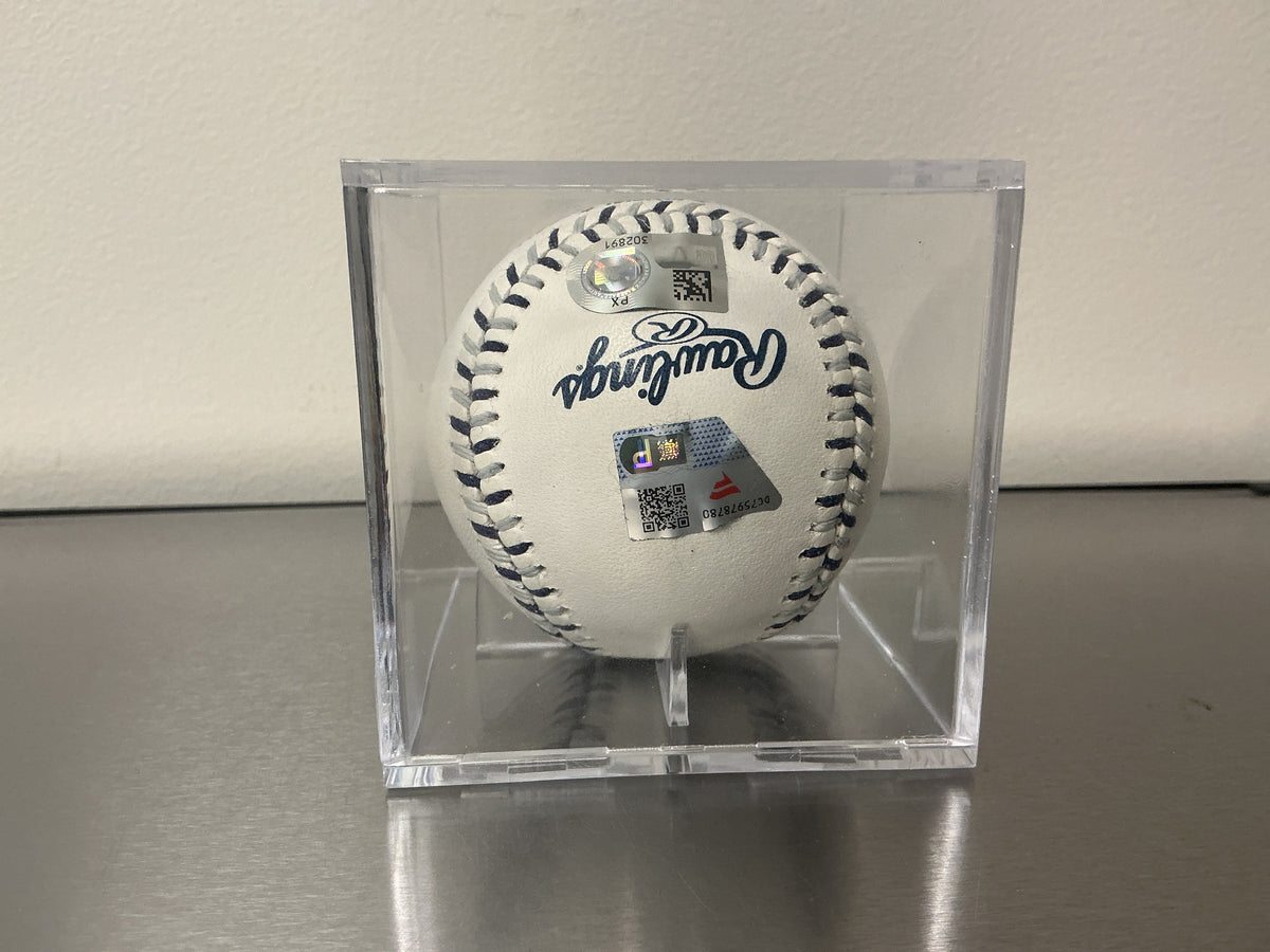 Felix Hernandez Autographed OMLB Baseball (Fanatics&MLB COA)