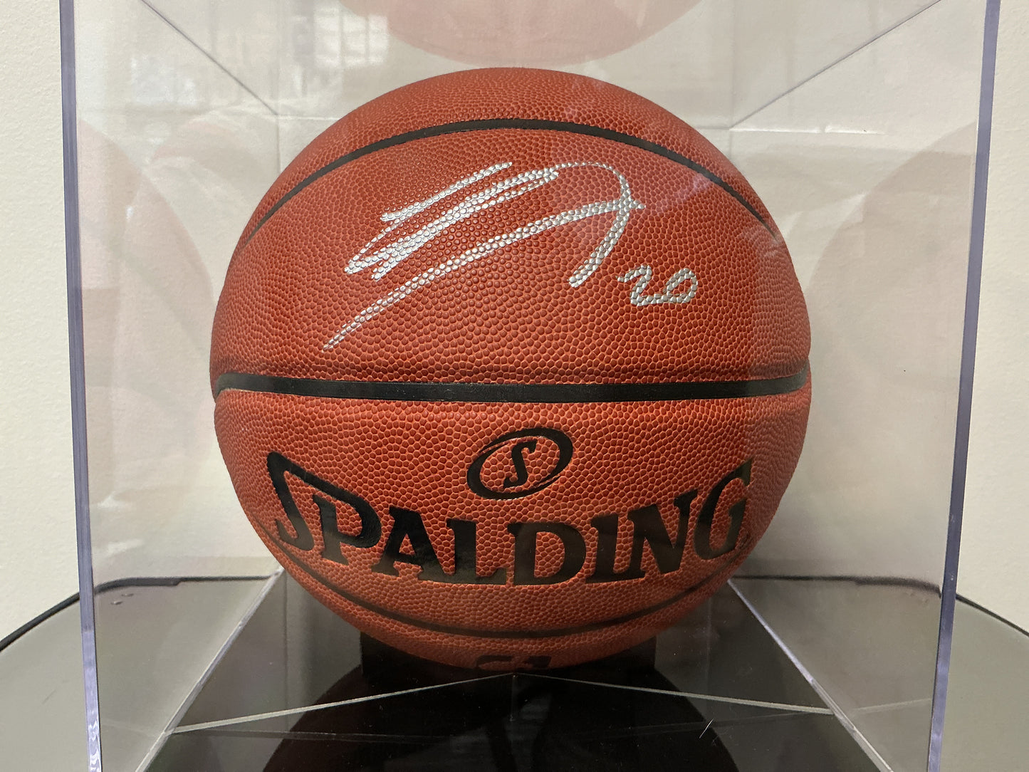 Manu Ginobili Autographed Spalding Basketball (Beckett COA)