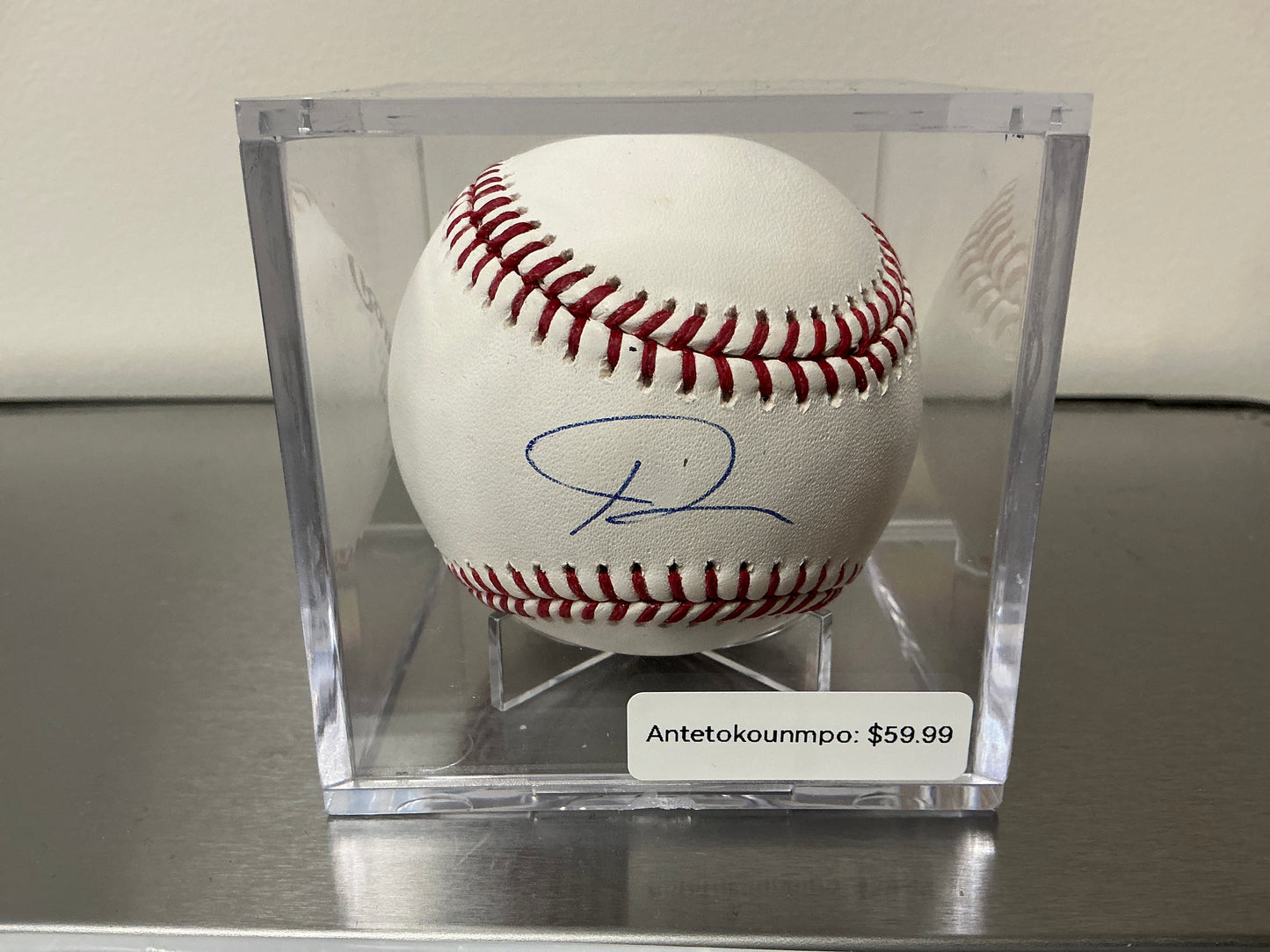 Giannis Antetokounmpo Autographed Baseball (Beckett COA)