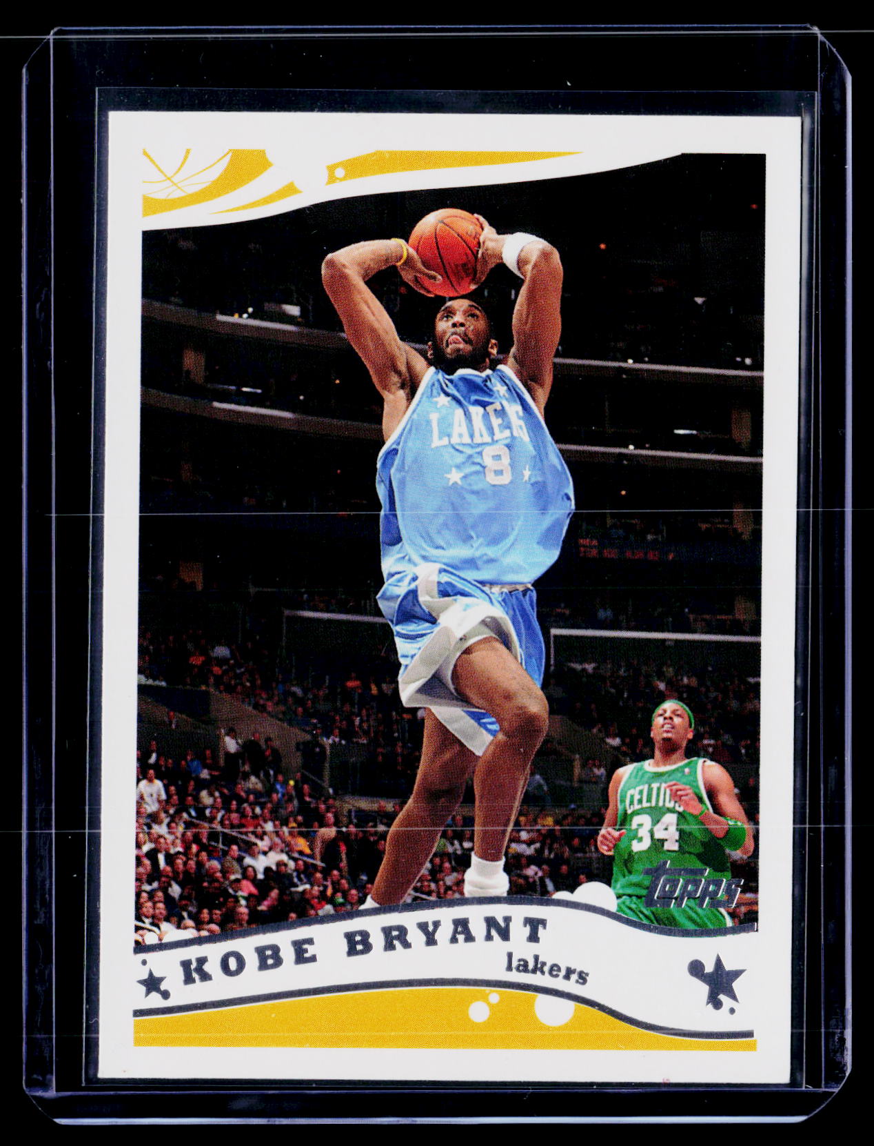 2005-06 Topps #69 Kobe Bryant