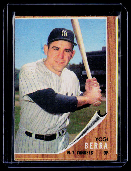 1962 Topps #360 Yogi Berra