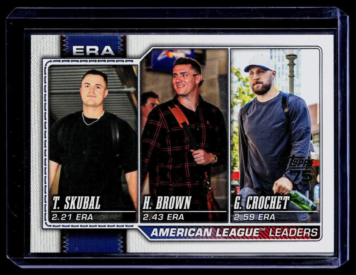 2026 Topps #327 Tarik Skubal / Garrett Crochet / Hunter Brown Gold Mirror Image