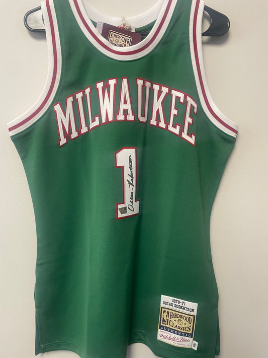 Oscar Robertson Autograph Jersey Authentic