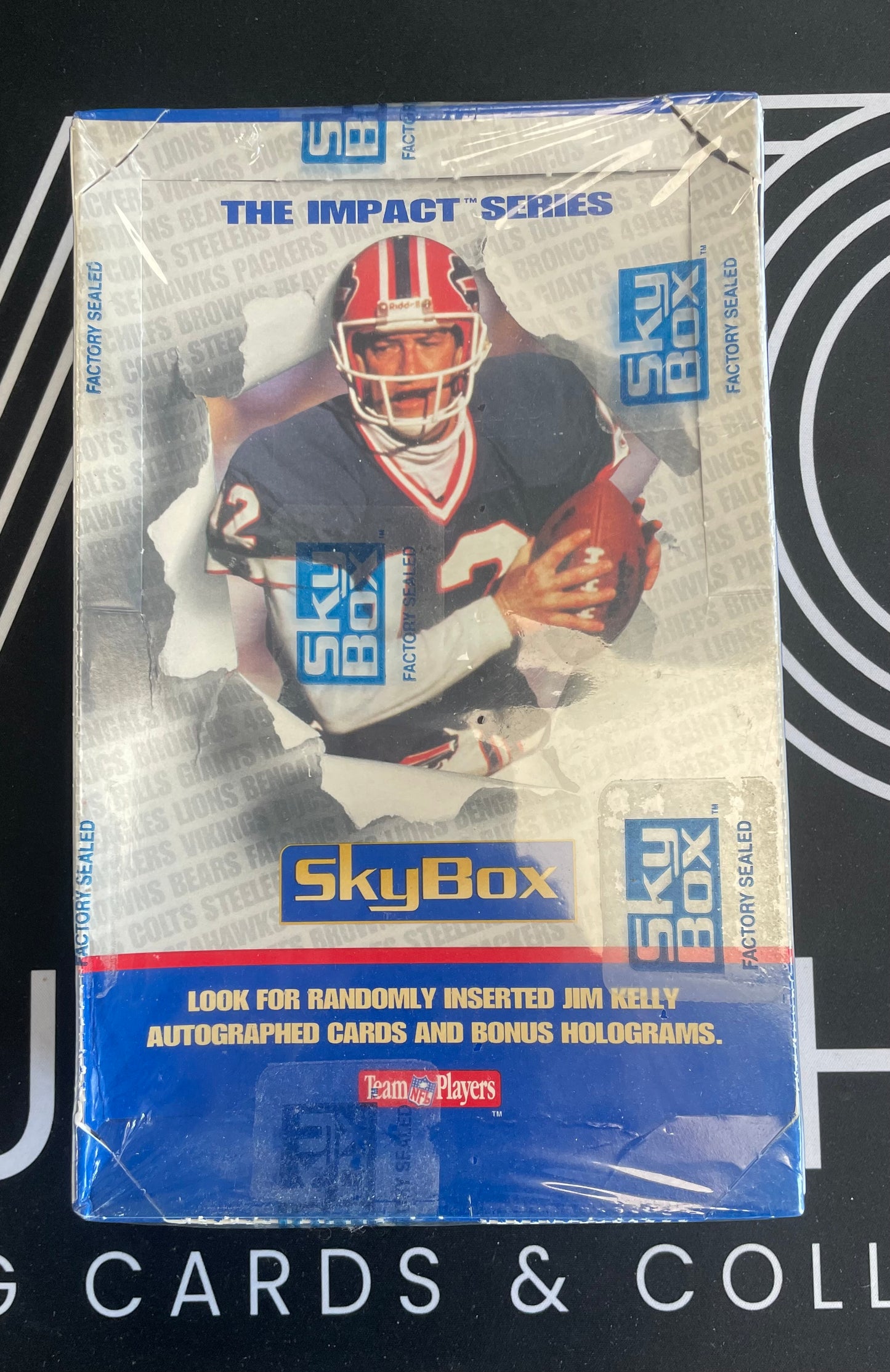1992 Skybox The Impact Series Football trading Cards Factory Sealed Box